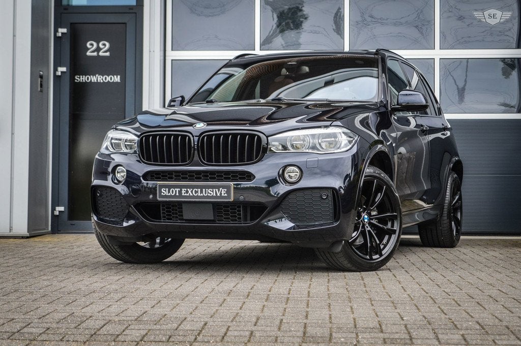 BMW X5 XDrive35i M Sport Edition|PANO|ADAPTIVE LED|HUD|ACC|T, Automaat, 2005 kg, Gebruikt, Zwart