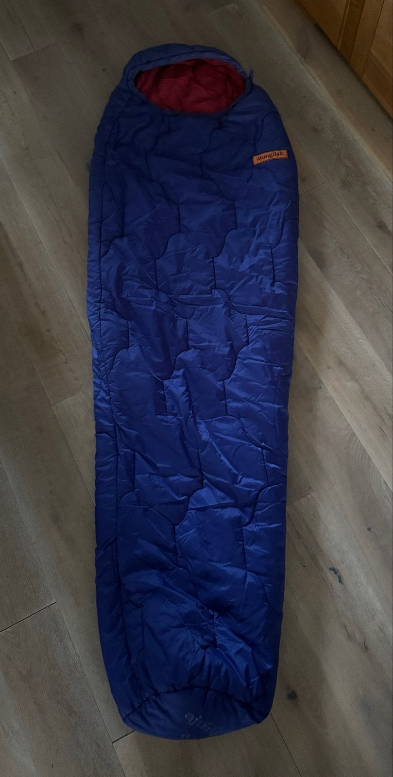 Ajungilak Igloo slaapzak - Comfortabel en warm, Ophalen of Verzenden, Gebruikt