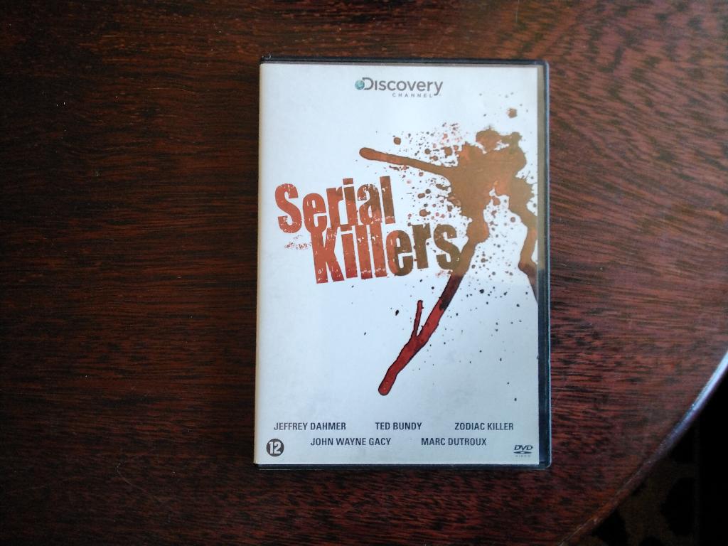 Serial killers, origineel, Vanaf 12 jaar, Ophalen of Verzenden, Zo goed als nieuw, Biografie