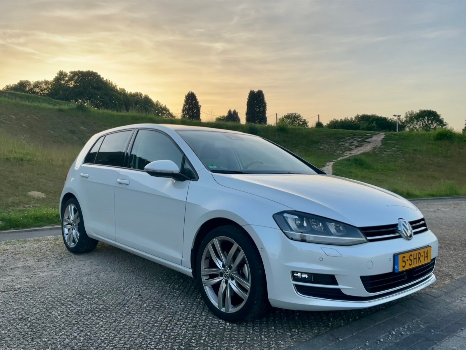 NIEUW - VW Golf 1.4 TSI DSG 1e Eigenaar 37dKM, Auto's, Volkswagen, Lichtsensor, 4 cilinders, Wit, 650 kg