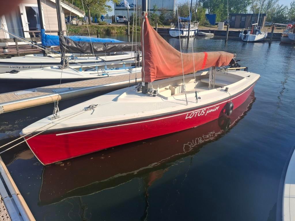 Nette Polyvalk met 4pk Mercury buitenboordmotor, Ophalen, Gebruikt, Tourjacht of Cruiser, Tot 6 meter