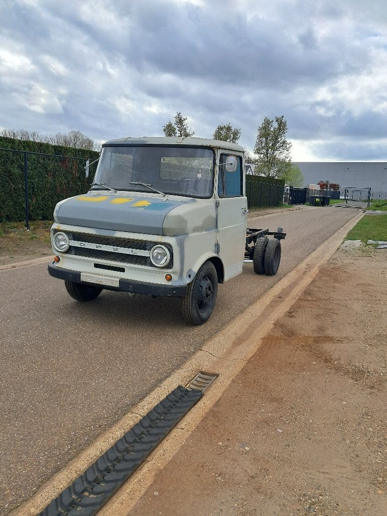 Opel blitz 1971, Auto's, Achterwielaandrijving, Zwart, Overige bekleding, Particulier