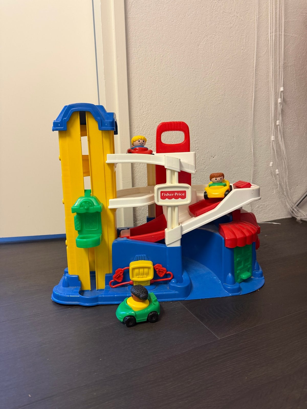Fisher-Price Little People parkeergarage compleet retro, Kinderen en Baby's, Ophalen of Verzenden, Gebruikt, Speelset