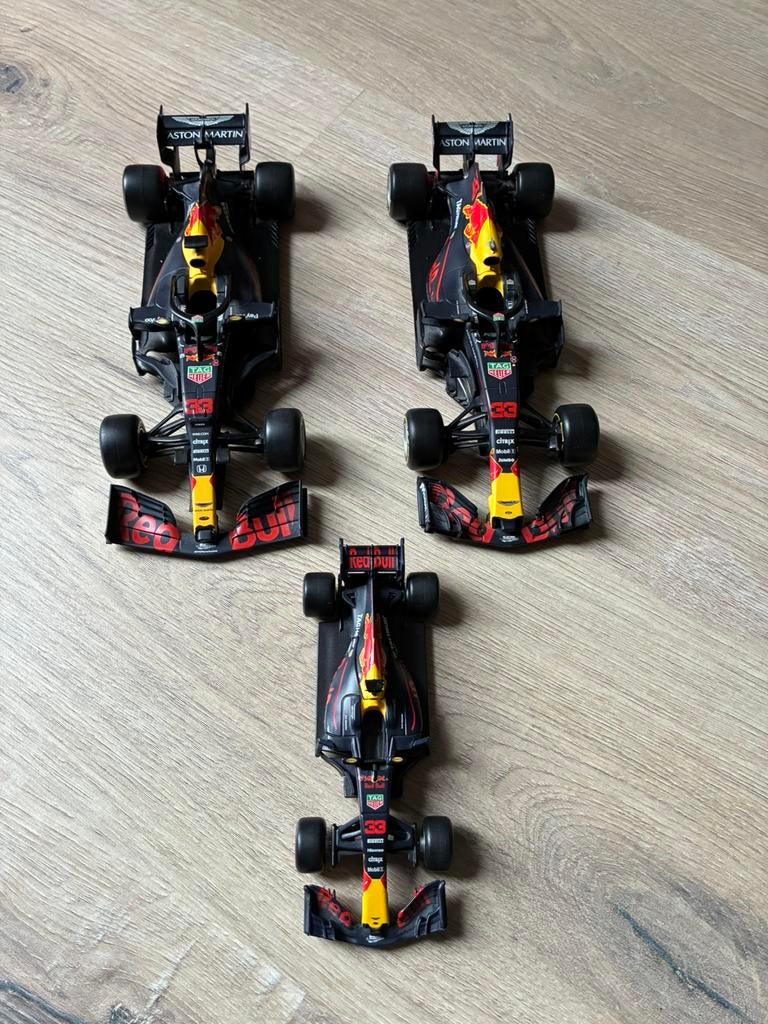 Max verstappen race auto’s, Hobby en Vrije tijd, Modelauto's | 1:24, Ophalen of Verzenden, Zo goed als nieuw, Bburago