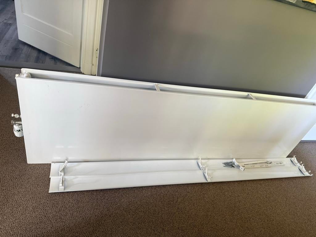 Design witte verticale radiator, onderaansluiting, 210H 60B, Gebruikt, Radiator, Ophalen of Verzenden, 60 tot 150 cm