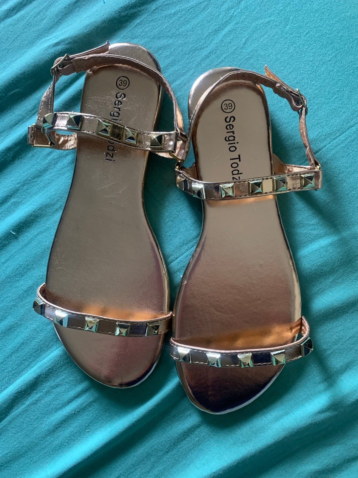 Sergio Todzi Sandalen Maat 39 - Champagnekleurig, Ophalen of Verzenden, Nieuw, Overige kleuren, Sandalen of Muiltjes