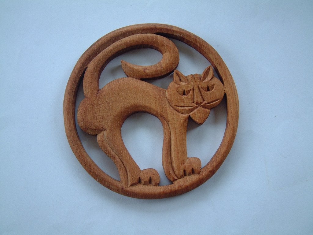 gaaf houtsnijwerk Sjoerd Venema Buitenpost van poes kat, Ophalen of Verzenden, Hout, Houtsnijwerk