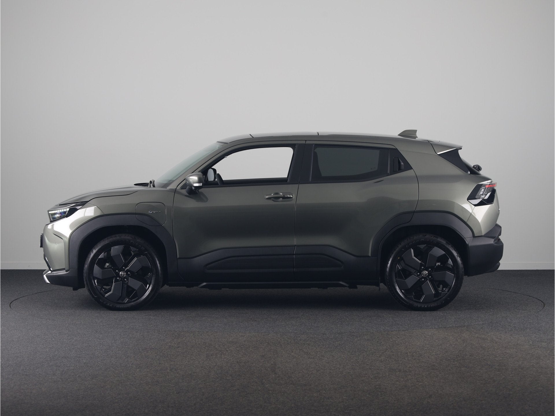 Toyota Urban Cruiser Executive 61 kWh *NIEUW* | Direct lever, Auto's, Stof, Urban Cruiser, SUV of Terreinwagen, 174 pk
