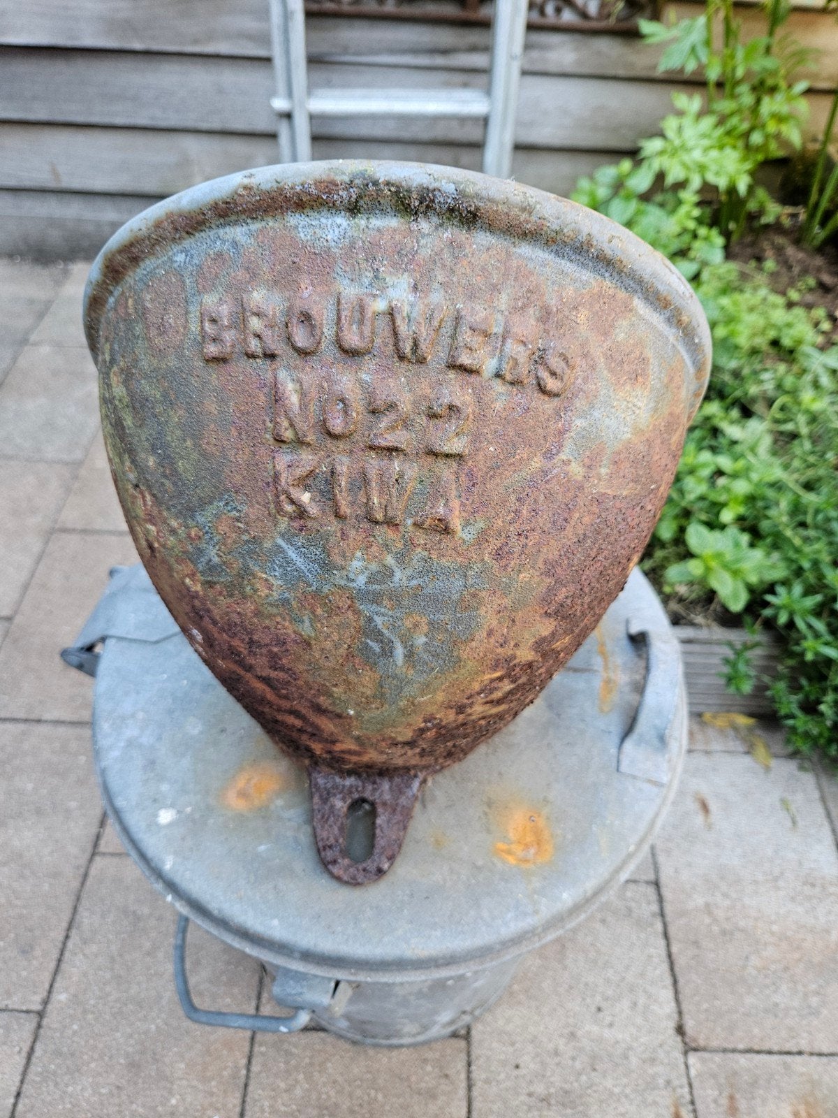 Antieke gietijzeren drinkbak Brouwers No. 22 KIWA, Ophalen of Verzenden, Gebruikt