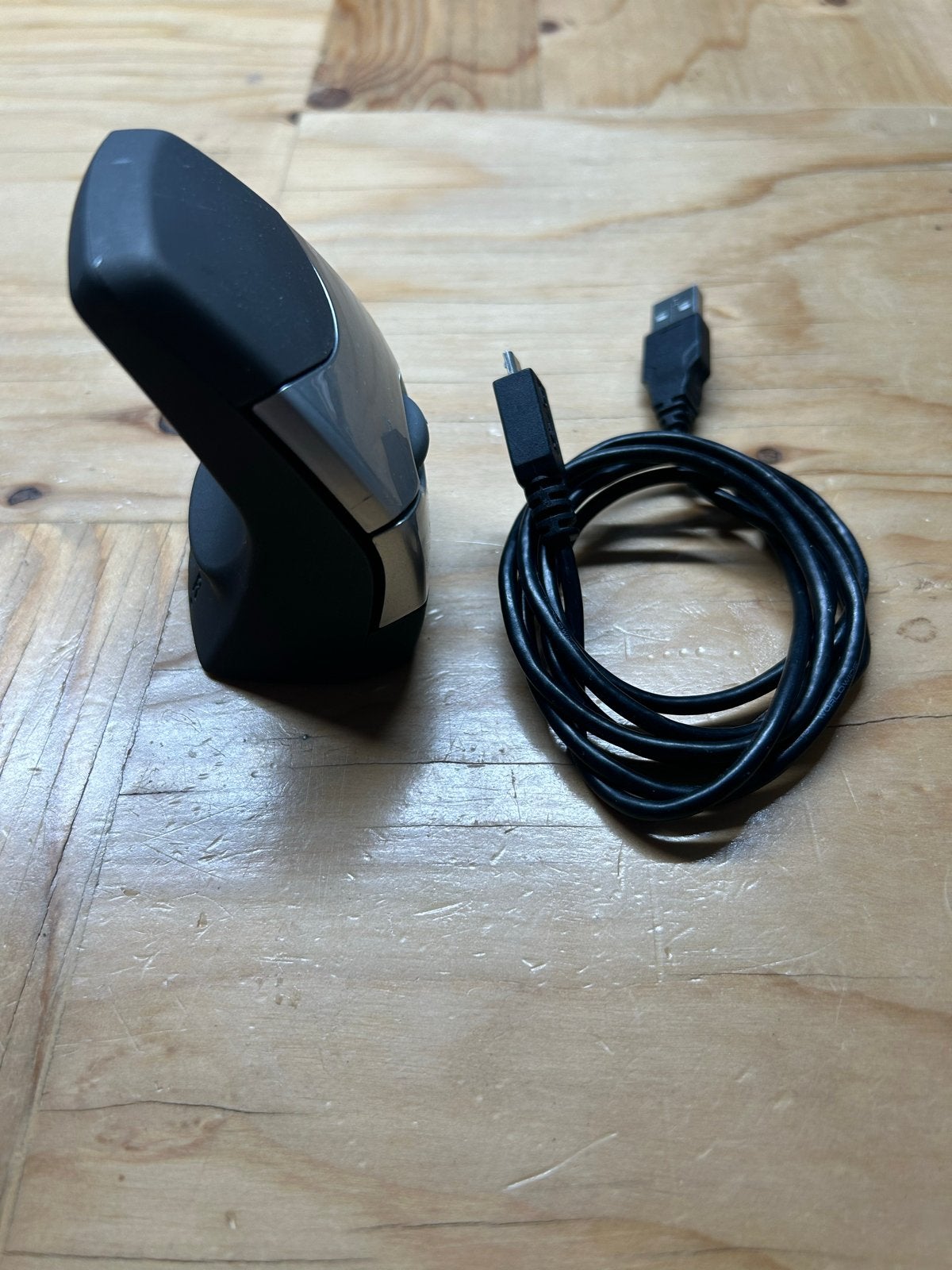 DXT Ergonomische Muis - Bedraad, Zo goed als nieuw, Muis, Ergonomisch, Ophalen of Verzenden, Zo goed als nieuw