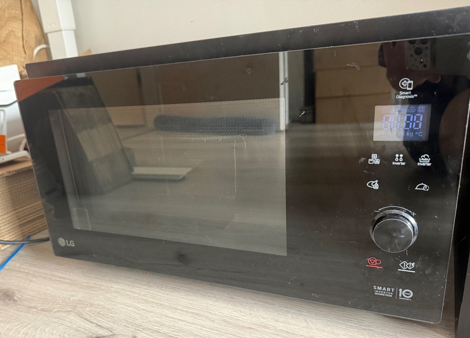 LG Combi Magnetron Vrijstaand MJ3965BIB - Zo goed als nieuw, Ophalen, Combimagnetron, Gebruikt, Hete lucht