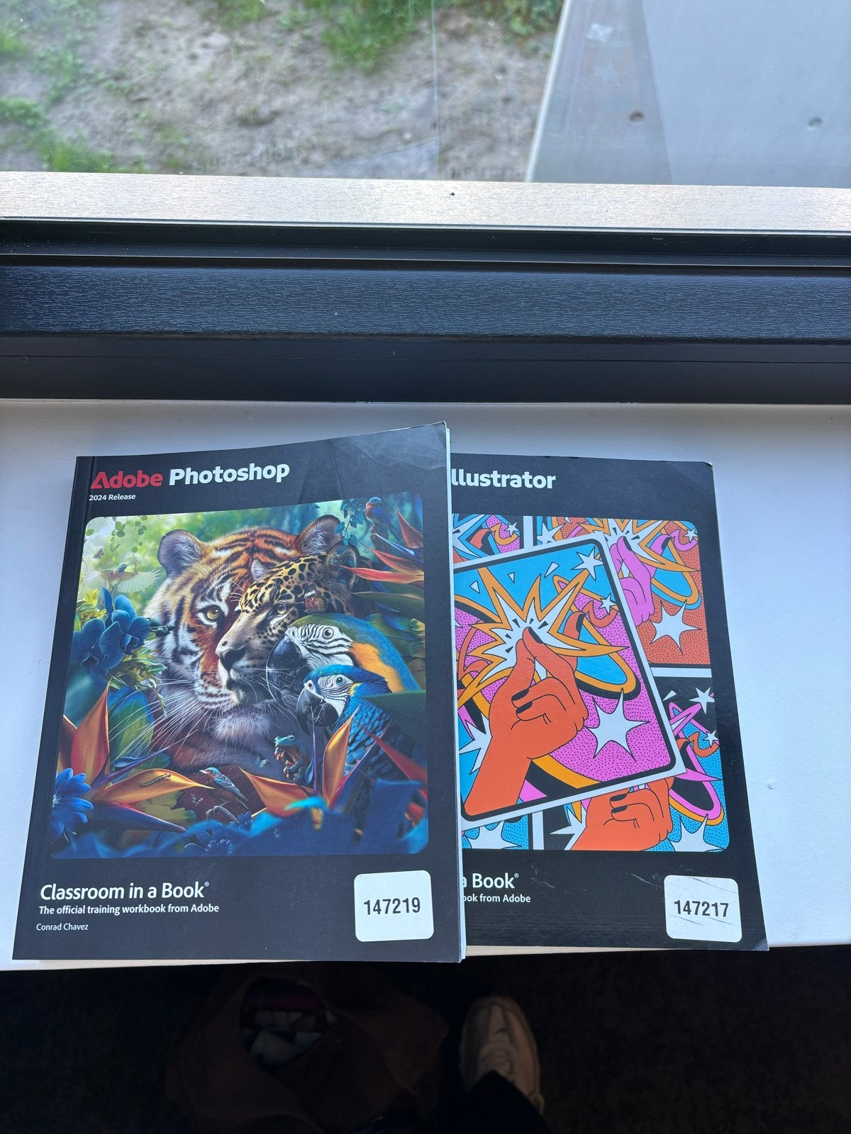 Adobe Photoshop & Illustrator Classroom in a Book 2024, Ophalen of Verzenden, Zo goed als nieuw, Software cursus, MacOS