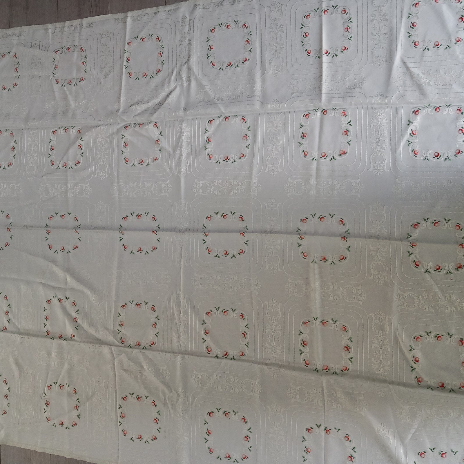 Vintage Damast Tafelkleed met Geborduurde Bloemetjes Crème, Ophalen of Verzenden, Gebruikt, Rechthoek, Binnen