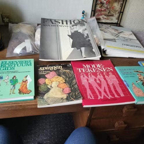 Creatieve boeken en soorten wol, Ophalen of Verzenden, Zo goed als nieuw