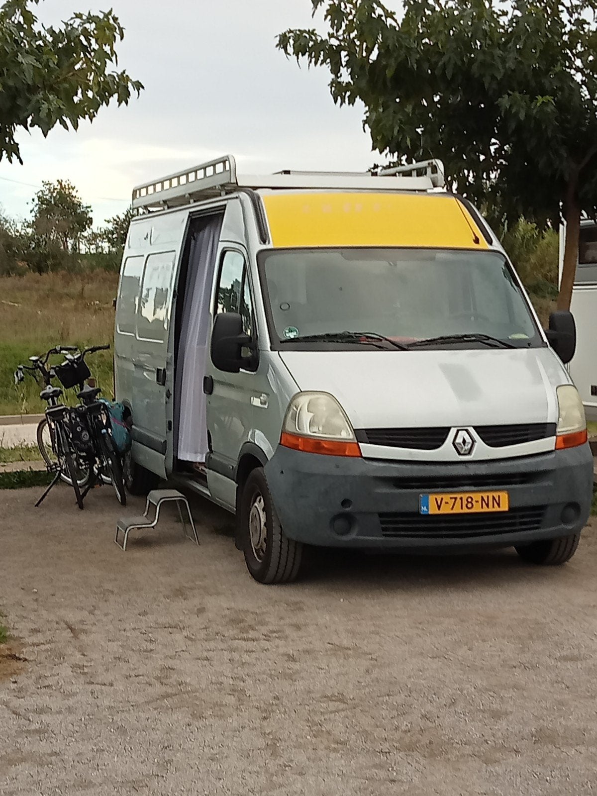 Renault Master Camper Bus - Bouwjaar 2007, Overige merken, Buscamper of Camperbus, Tot en met 2, 5 tot 6 meter