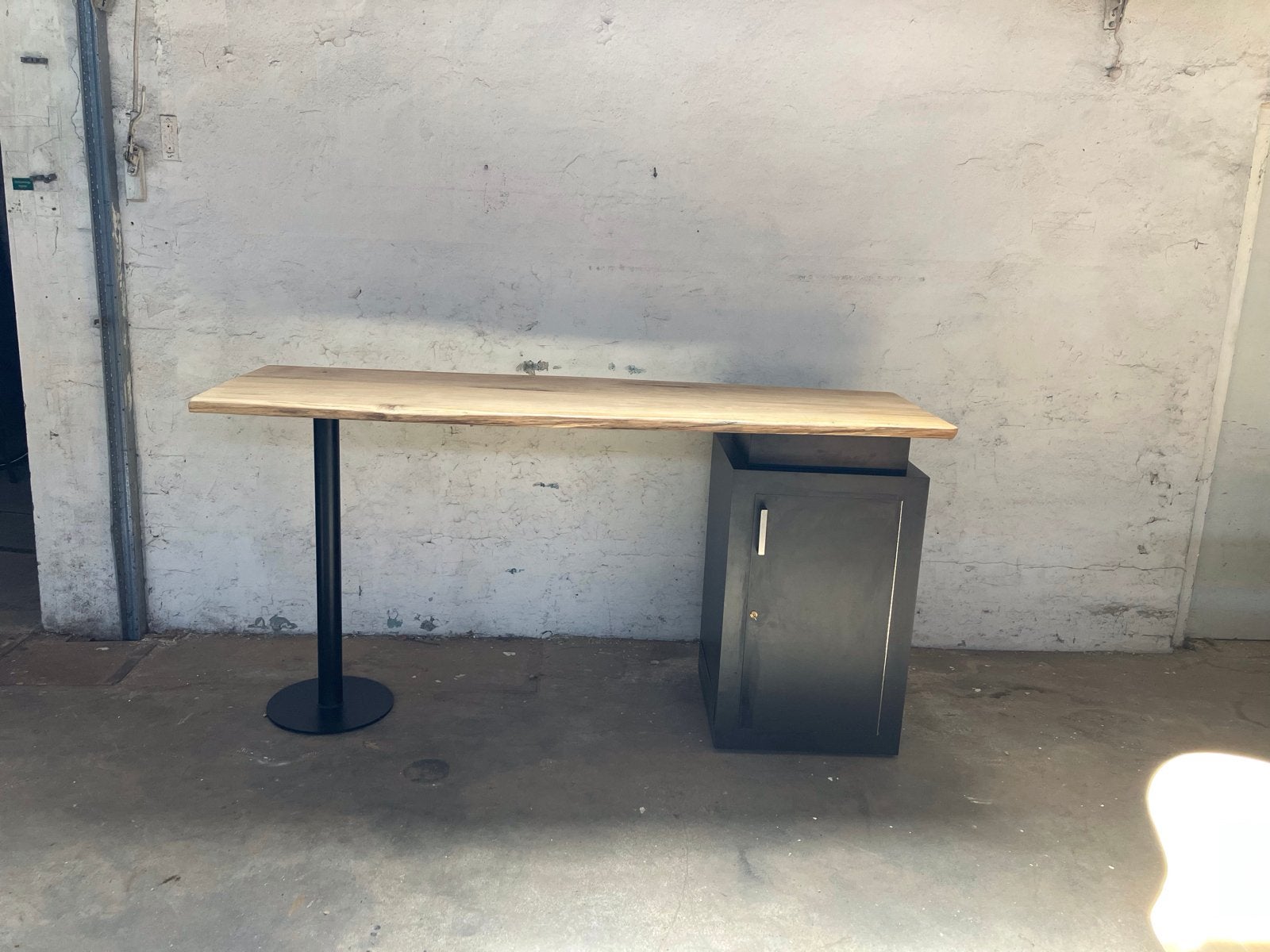 Eikenhouten bartafel met opbergkast, Ophalen, Nieuw