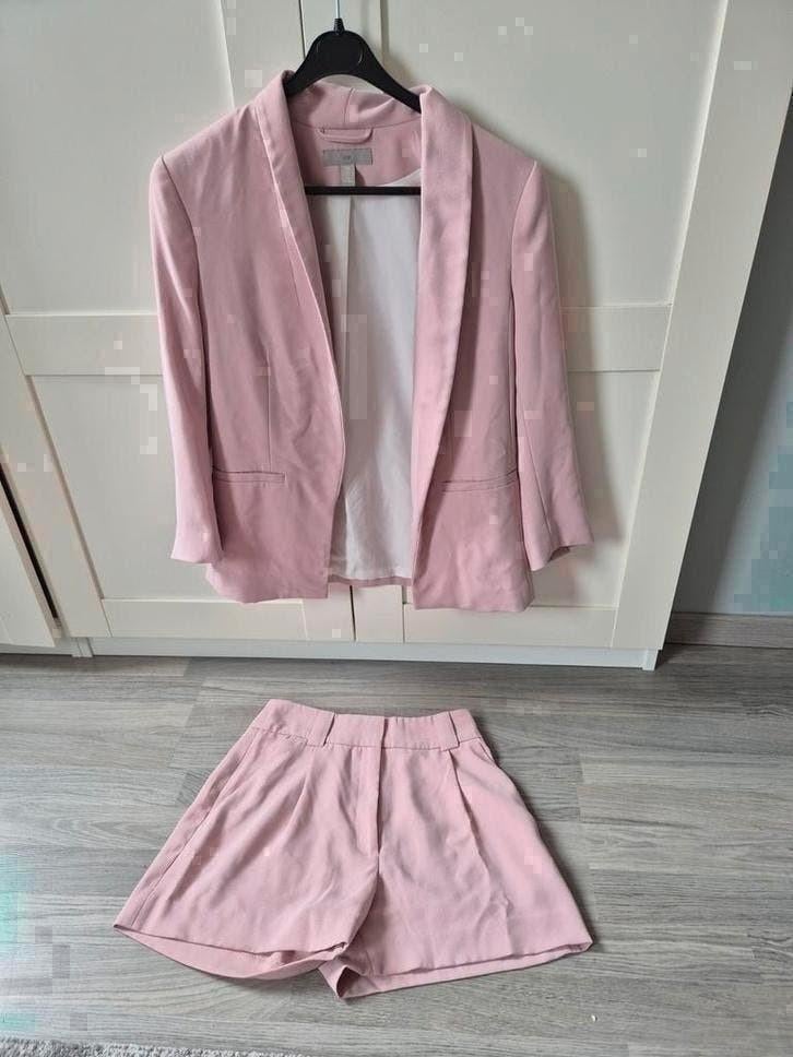 H&M blazer pakje maat 34 en 36, Kleding | Dames, H&M, Ophalen of Verzenden, Zo goed als nieuw, Roze
