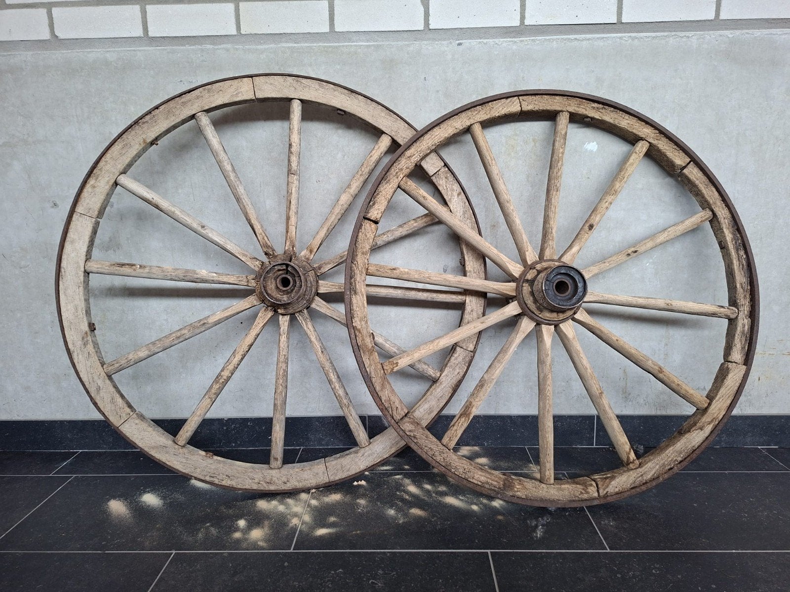 Antieke houten wielen - set van 2, Antiek en Kunst, Antiek | Overige Antiek, Ophalen
