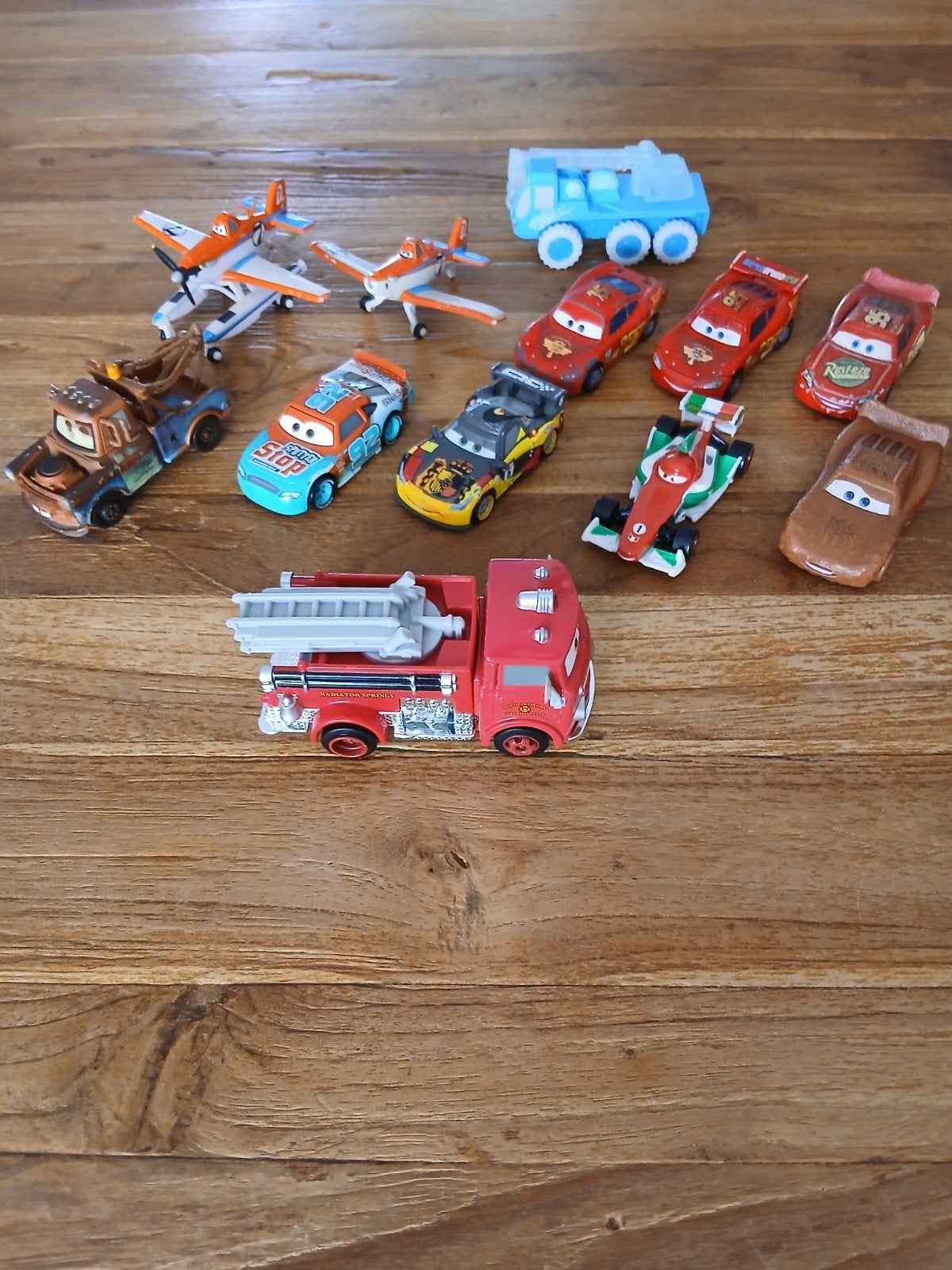Disney Cars en Planes Speelgoedauto's red brandweer, Ophalen of Verzenden