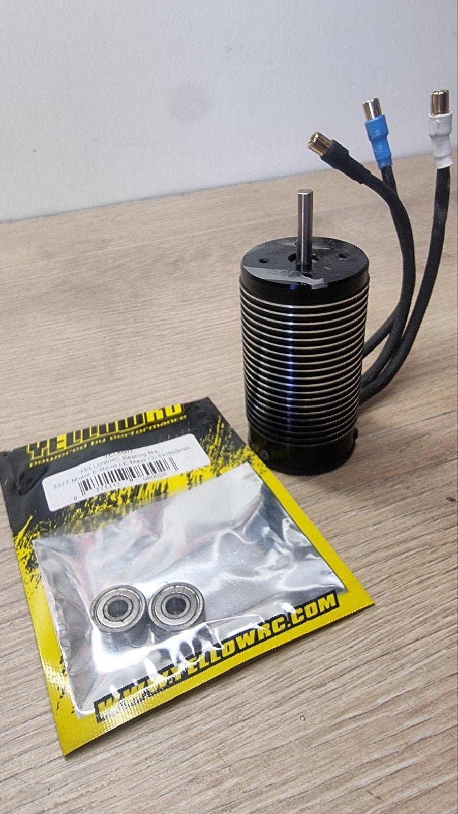 Traxxas 6s 2200kv motor zo goed als nieuw!!, Zo goed als nieuw, Onderdeel, RTR (Ready to Run), Schaal 1:8