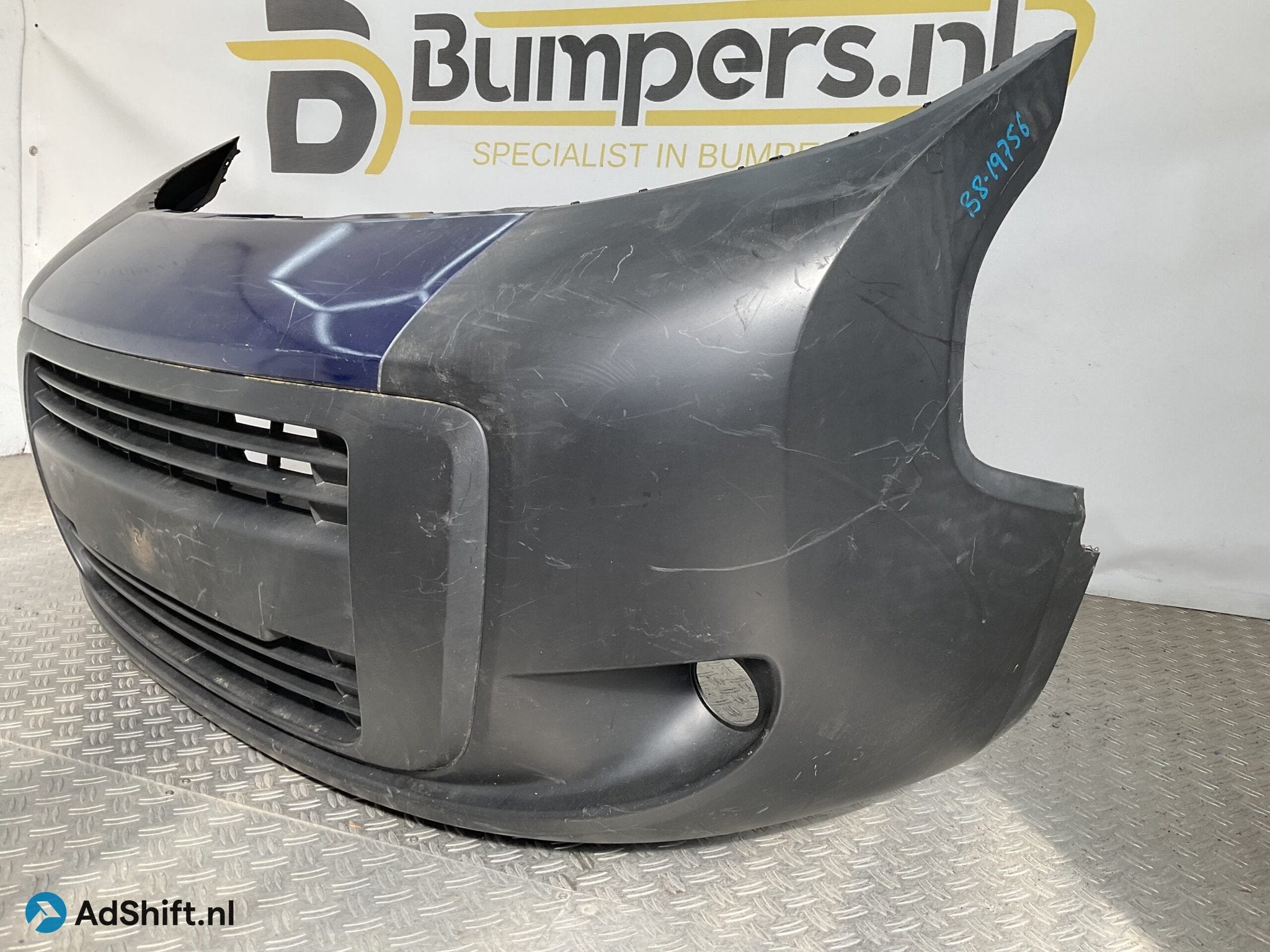 Bumper Fiat Qubo 2011 0000735539448 Voorbumper B8-19756, Bumper