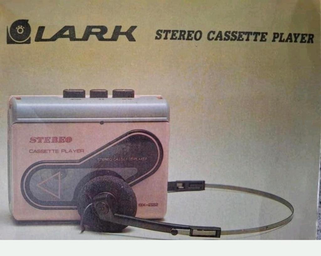 Lark vintage stereo walkman BX-222, Audio, Tv en Foto, Walkmans, Discmans en Minidiscspelers, Verzenden, Walkman
