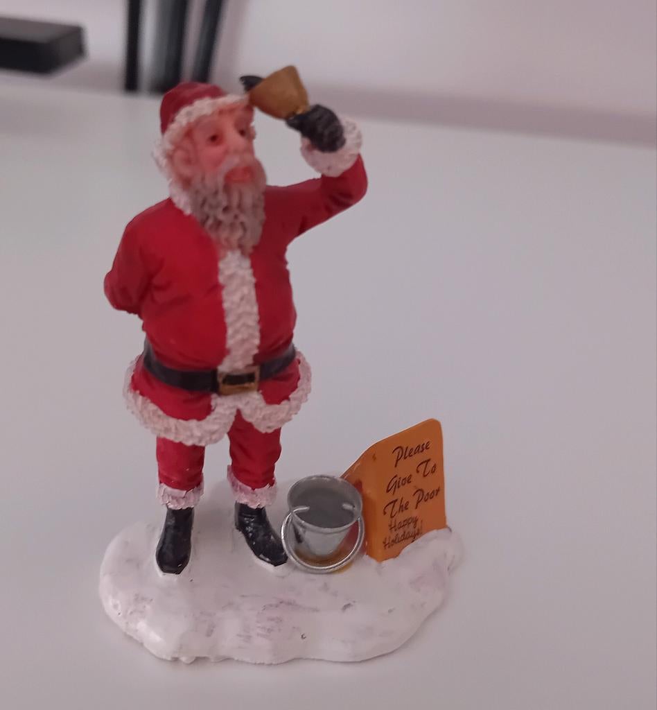 Lemax Charitable Santa, retired, lemax figuur voor Kerstdorp, Ophalen of Verzenden