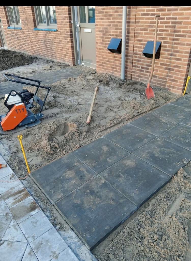 Stratenmaker straatwerk grondwerk schuttingbouw overkapping, Ophalen of Verzenden, Nieuw