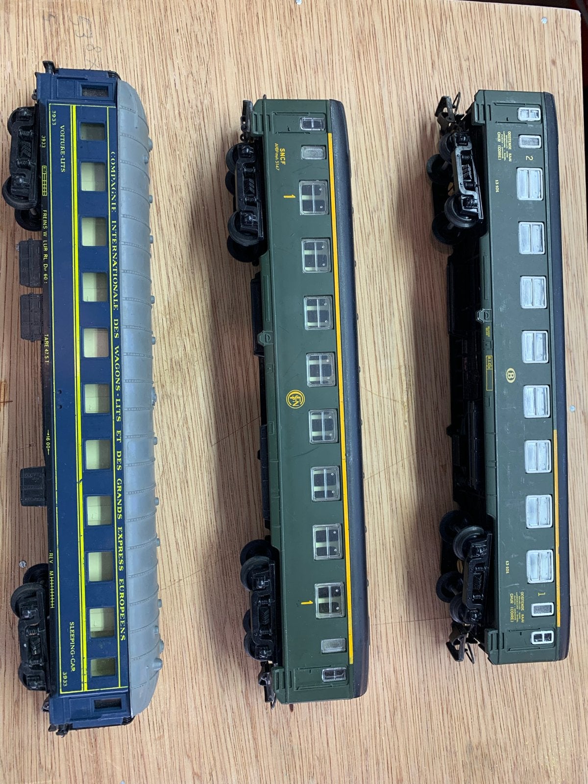 3 Jouef wagons: 1 slaapwagon en 2 SNCF coupérijtuigen, Gebruikt, Gelijkstroom, Jouef, Wagon