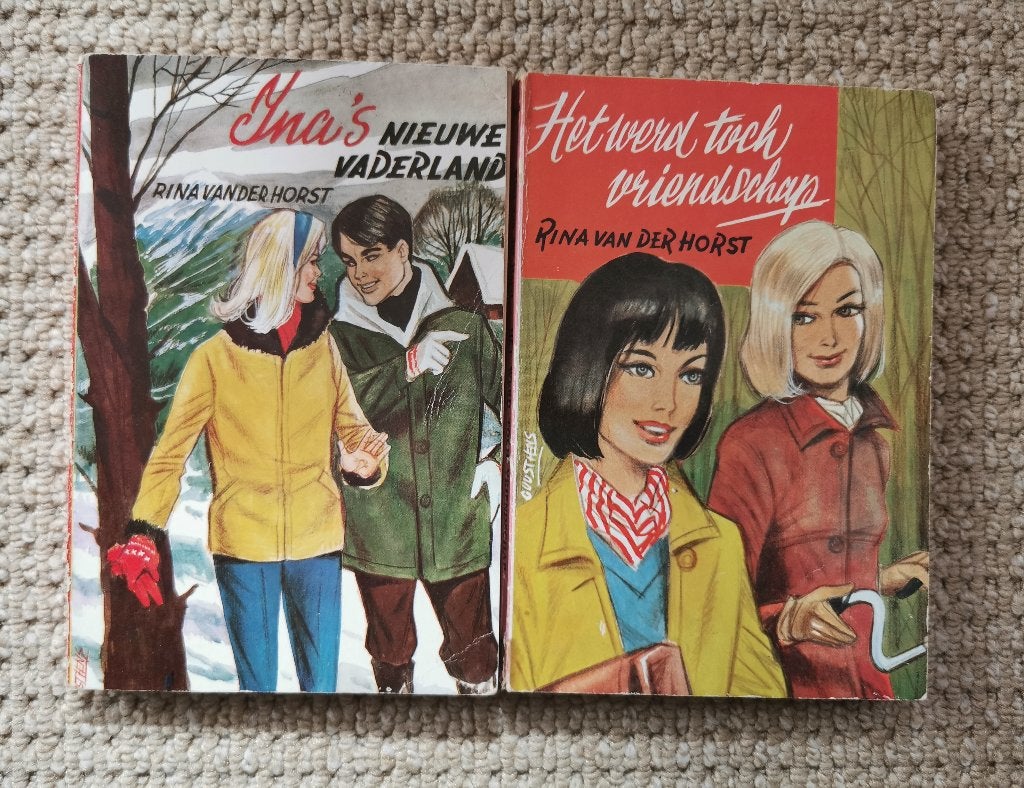 68 .. 2 x Rina van der horst, Ophalen of Verzenden, Zo goed als nieuw