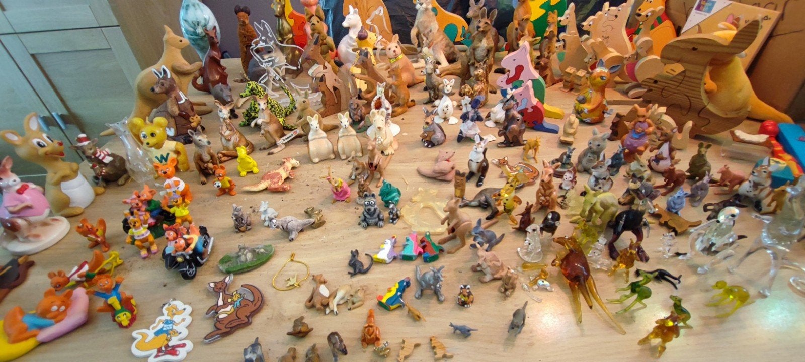 Grote verzameling kangoeroe beeldjes en figuren, Ophalen, Zo goed als nieuw, Wild dier, Beeldje of Figuurtje