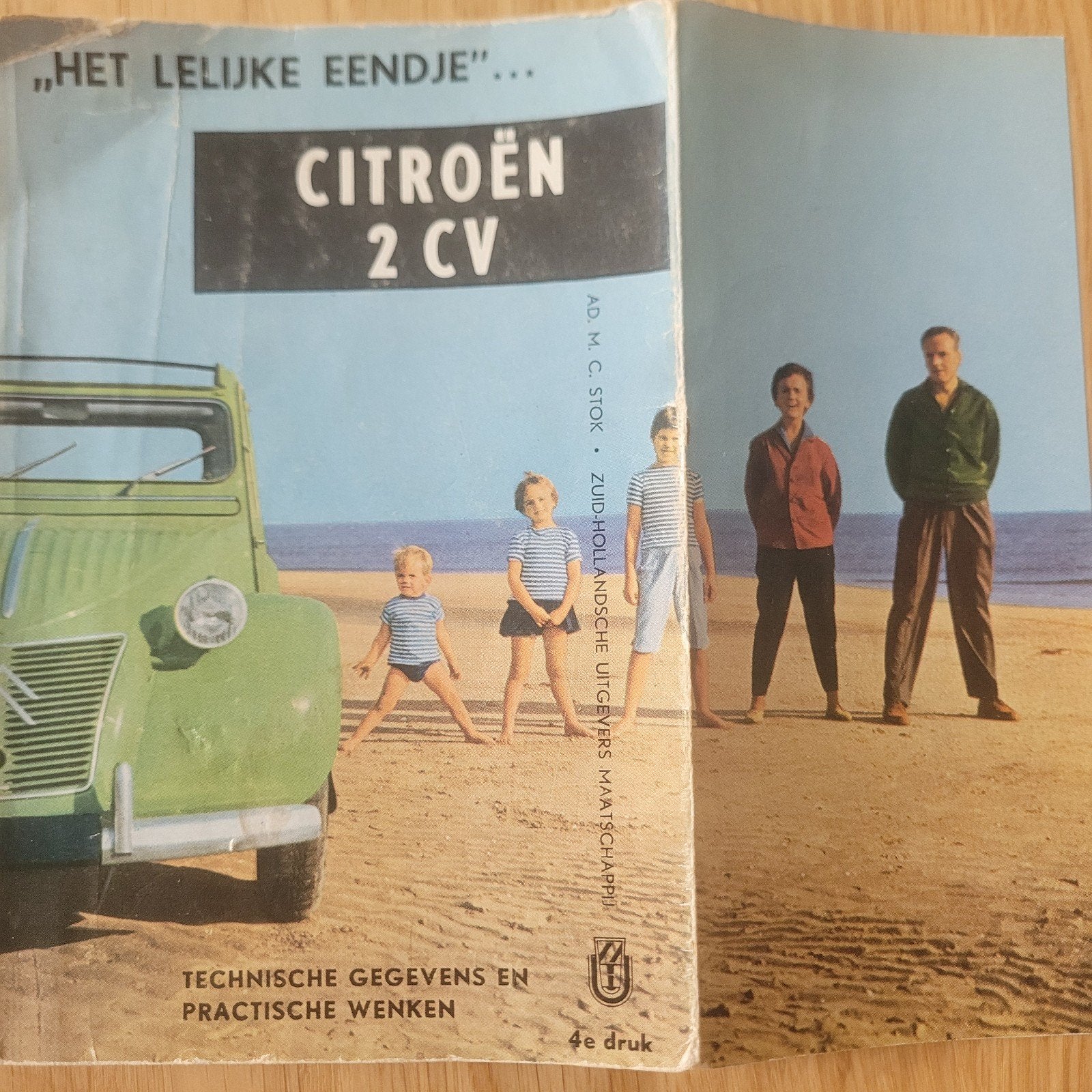 Citroën 2CV - Het Lelijke Eendje - 4e druk, Ophalen of Verzenden, Gelezen, Citroën, Ad. M. C. Stok