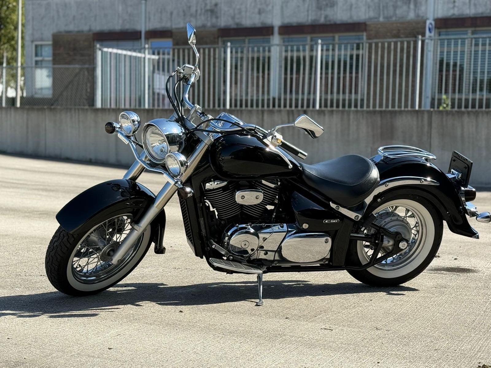 Suzuki vl 800 intruder custom, Cardan-aandrijving, 2 cilinders, Chopper, Gebruikt