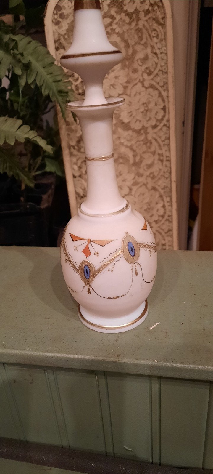 Antieke opaline glazen karaf met emaille decoratie, Ophalen of Verzenden