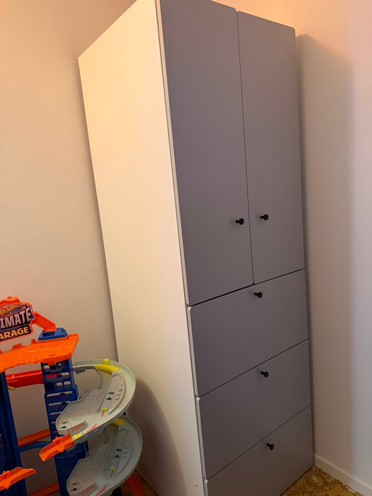 Platsa smastad kledingkast, Ophalen, Zo goed als nieuw, 50 tot 75 cm, 150 tot 200 cm
