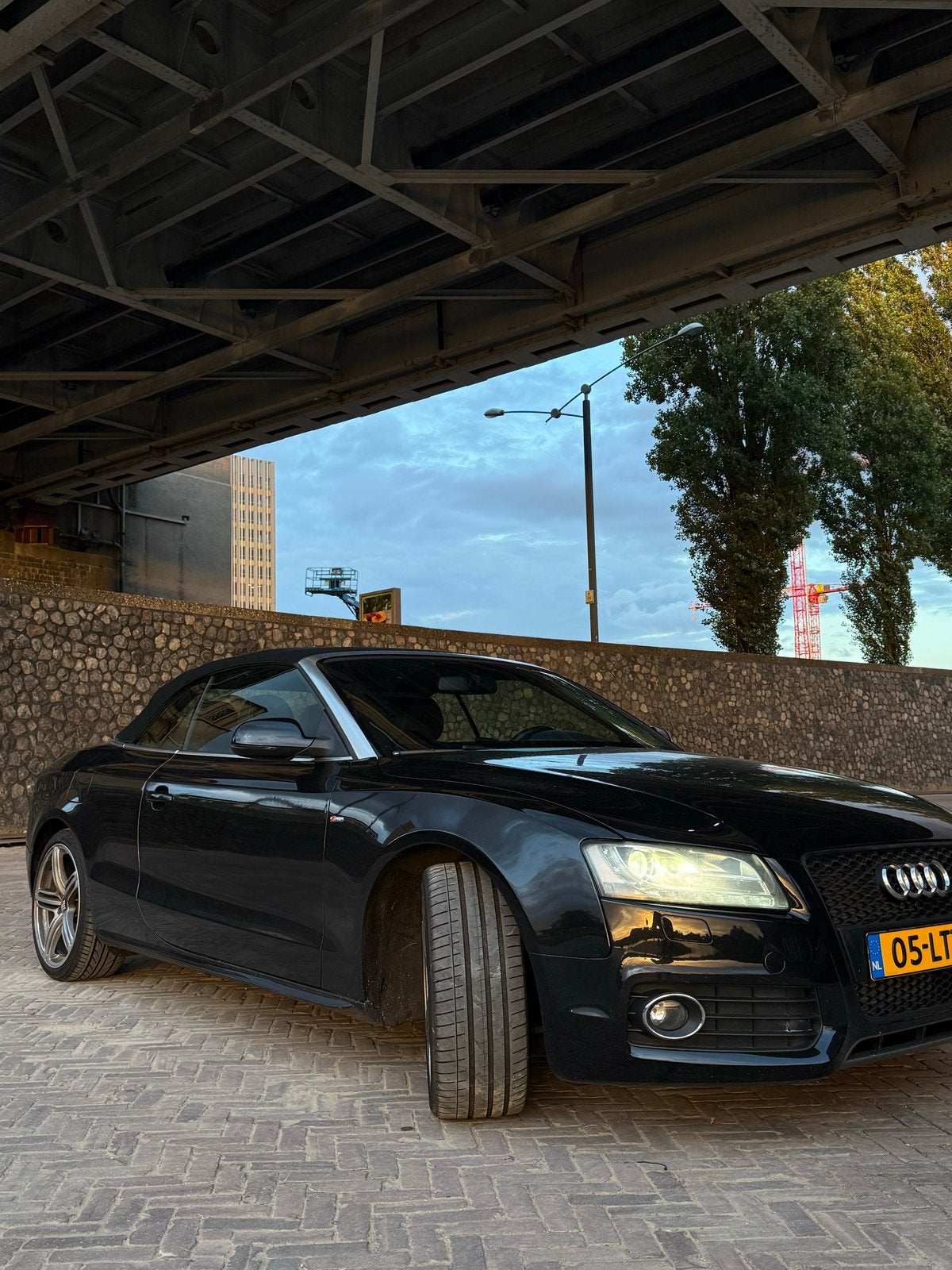Audi A5 1.8 Tfsi 118KW Cabrio Multitr. 2010 Zwart, Auto's, Audi, 4 cilinders, Cabriolet, Zwart, Origineel Nederlands