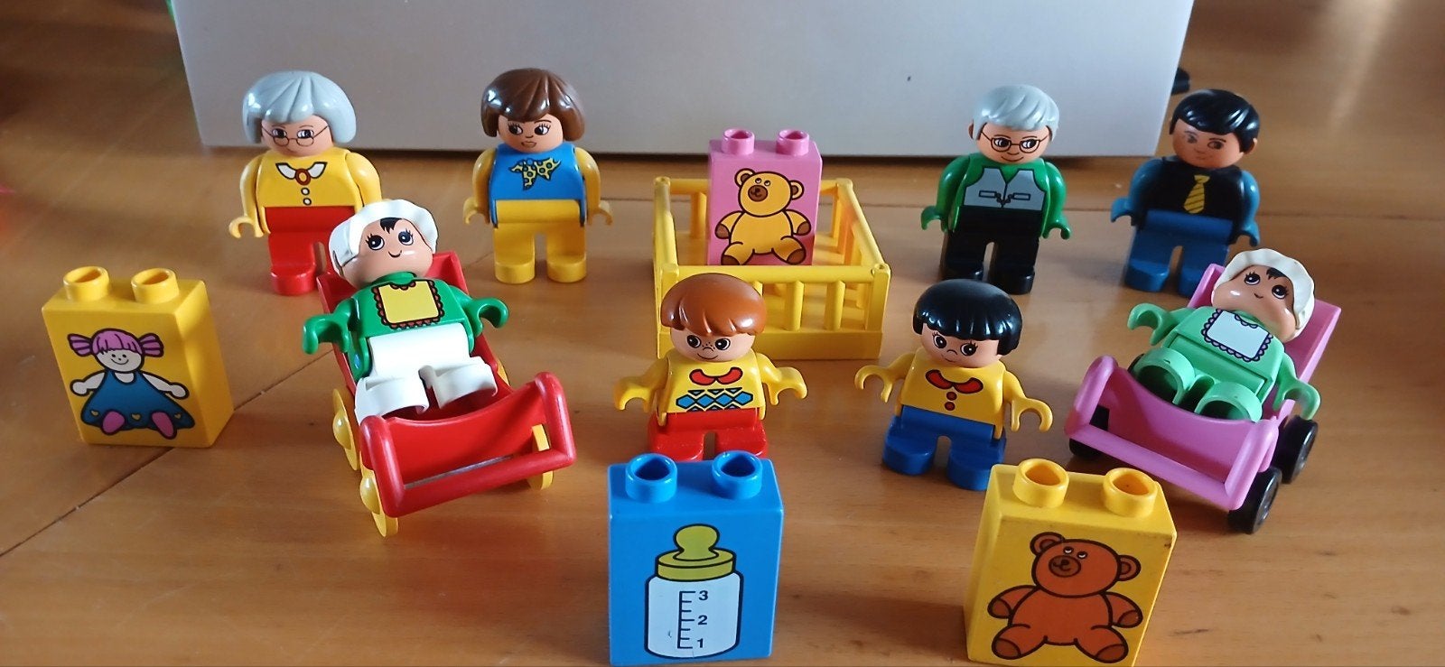 Duplo familie 02, Kinderen en Baby's, Speelgoed | Duplo en Lego, Ophalen of Verzenden, Zo goed als nieuw, Minifiguur, Duplo