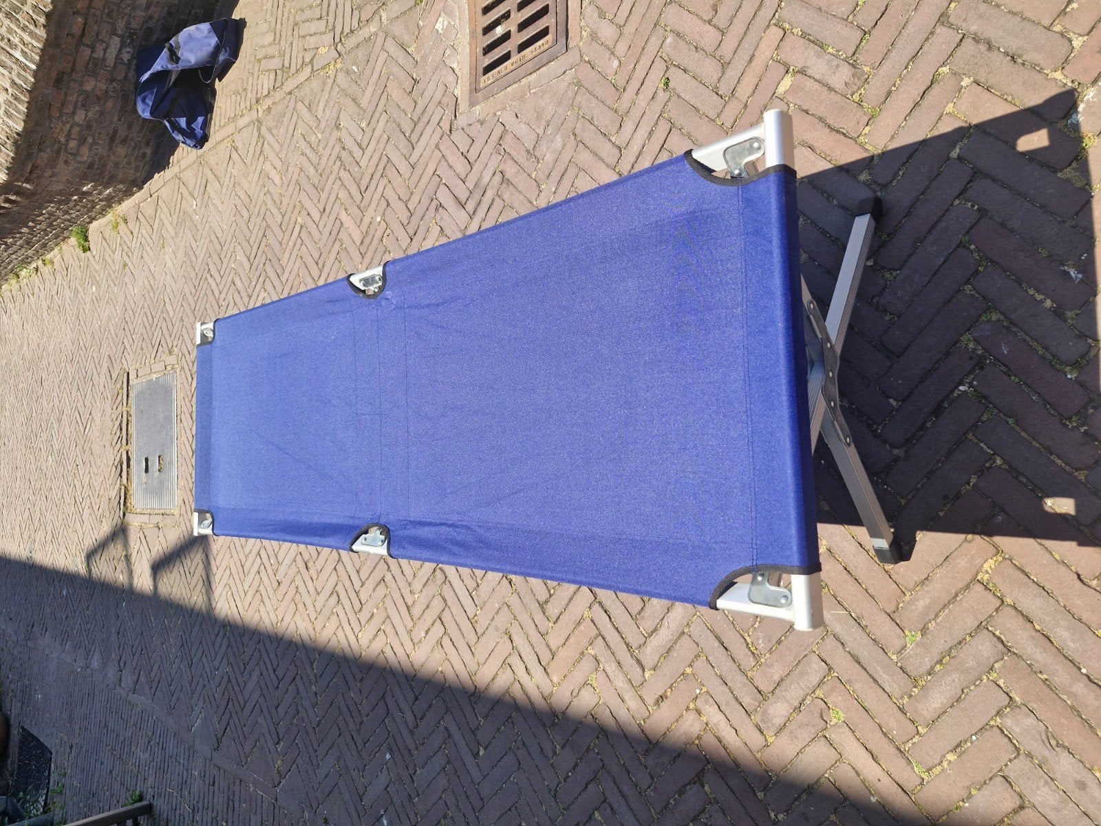 Aluminium Stretcher/Campingbed - Lichtgewicht en Compact, Ophalen, Zo goed als nieuw