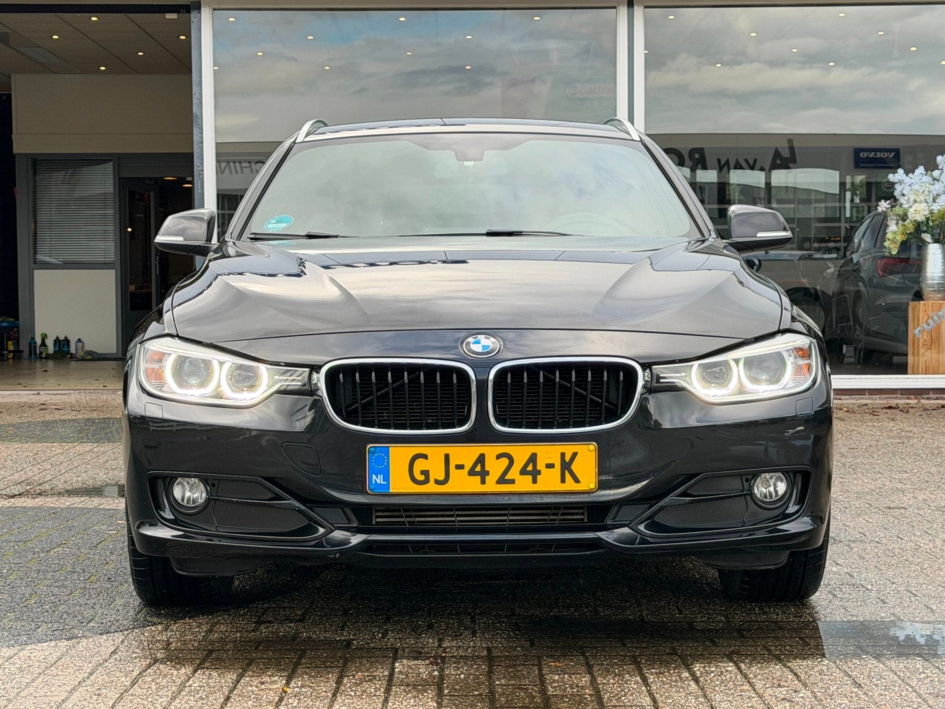BMW 3-serie Touring 2.0d Executive SPORT / XENON / TREKHAAK, Auto's, Automaat, 745 kg, 116 pk, Zwart