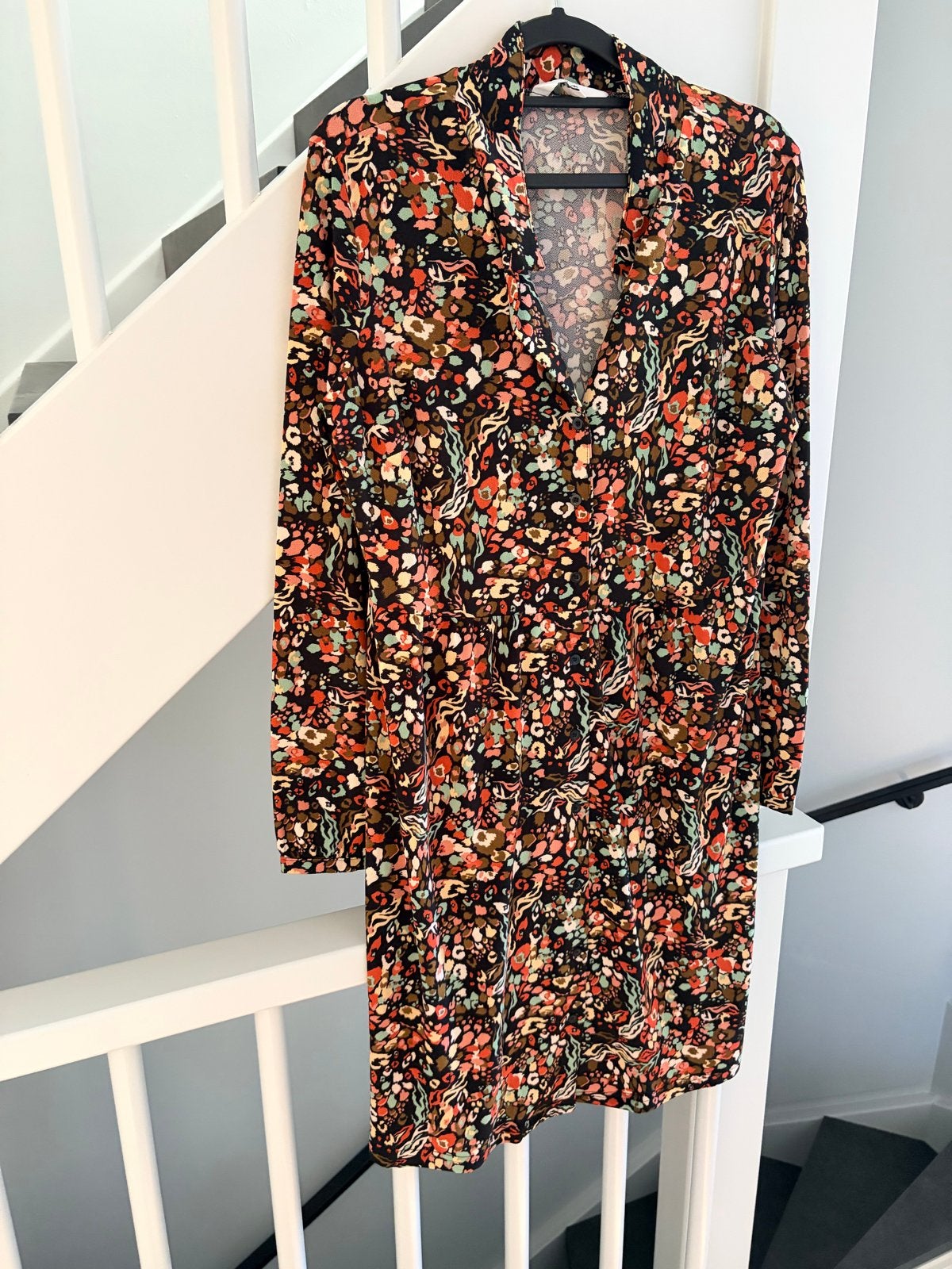 Vila Joy jurk met bloemenprint M, Maat 38/40 (M), Meerkleurig, Ophalen of Verzenden, Zo goed als nieuw