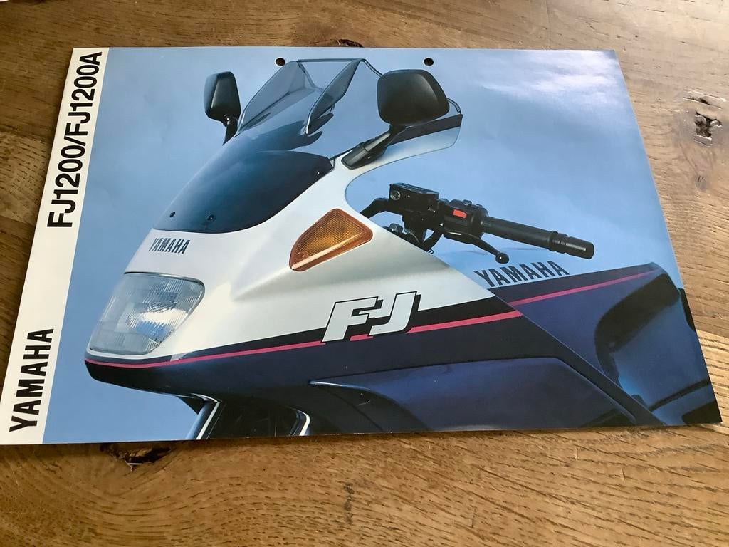 Yamaha FJ1200/FJ1200A Brochure.   (Nr 23), Motoren, Handleidingen en Instructieboekjes, Verzenden, Yamaha