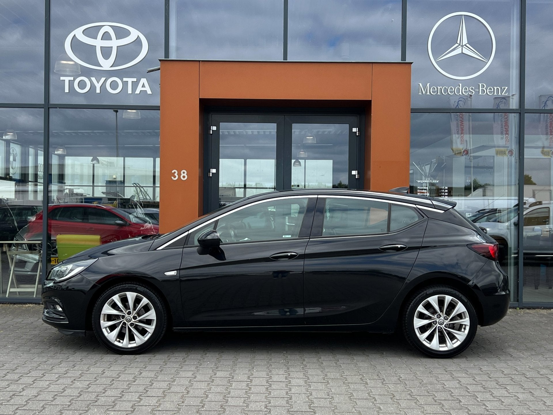 Opel Astra 1.4 Turbo|Carplay|PDC|Stoel+Stoelverw.|Navi|Clima, Voorwielaandrijving, Euro 6, 4 cilinders, Zwart