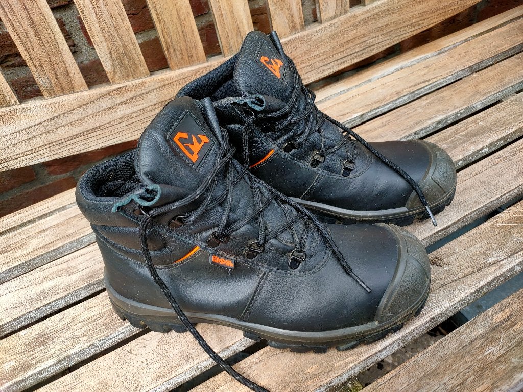 Werkschoenen Emma maat 42 - type Lukas, Ophalen of Verzenden, Zo goed als nieuw