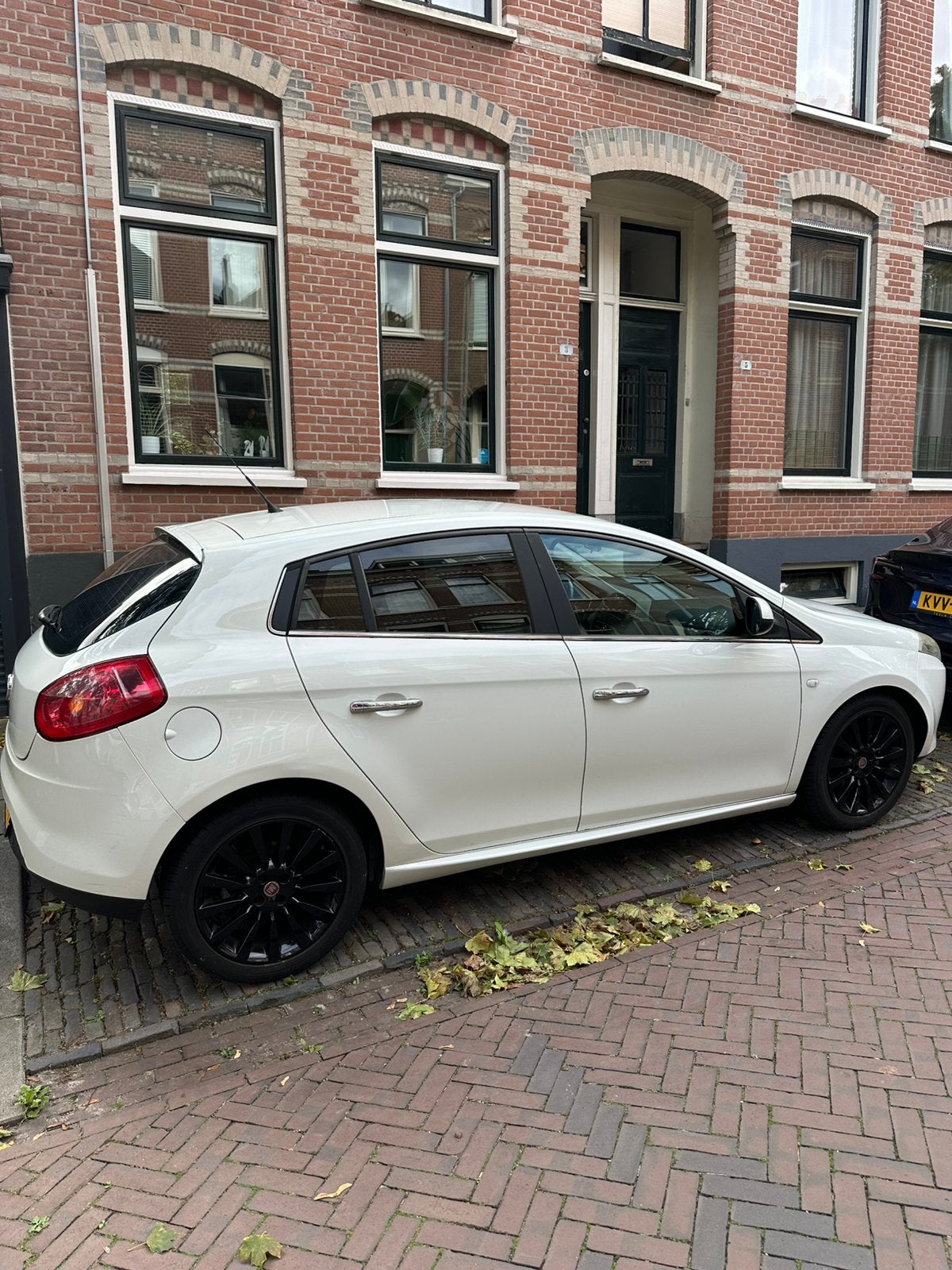 Fiat Bravo 1.4 16V 88KW 5DR 2011 Wit, Auto's, Voorwielaandrijving, Stof, Zwart, 4 cilinders