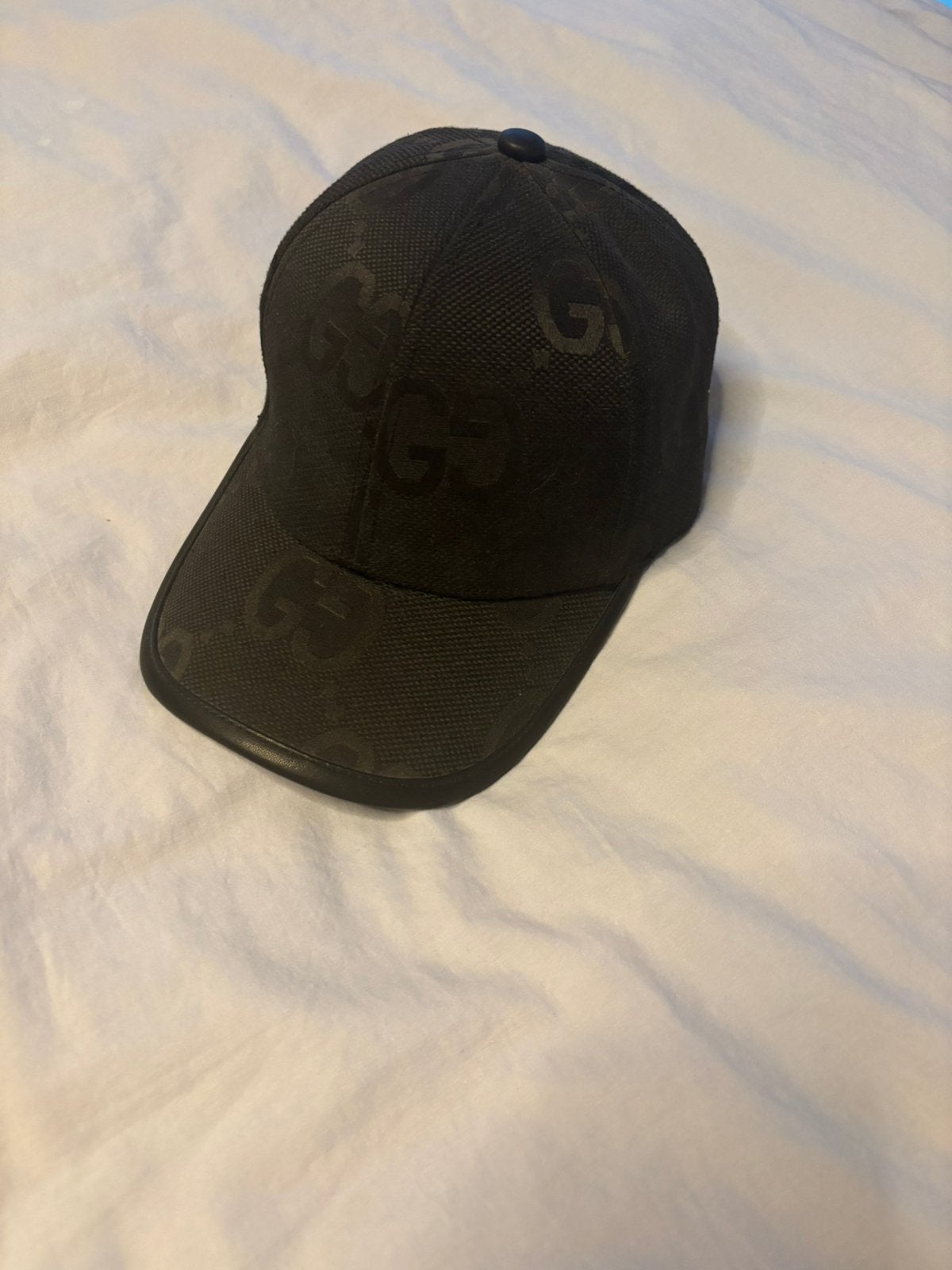 Gucci pet, Ophalen, Zo goed als nieuw, One size fits all, Pet