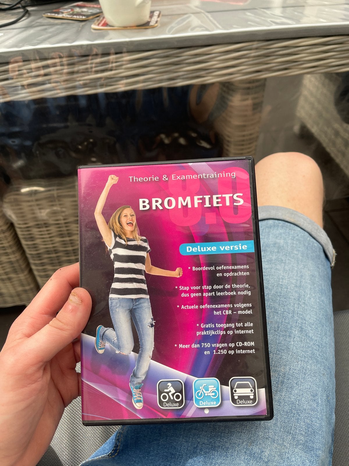 Theorie & Examentraining Bromfiets Deluxe versie, Boeken, Studieboeken en Cursussen, Ophalen, Zo goed als nieuw, Overige niveaus