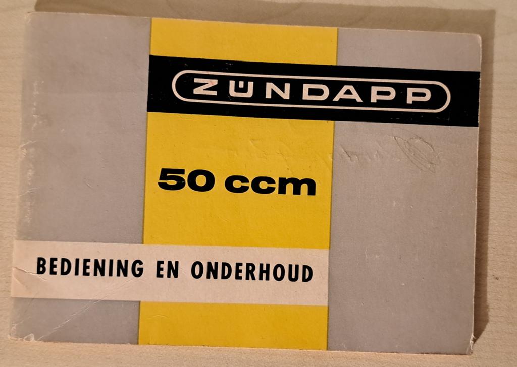 Vintage instructieboekje Zündapp 50 CCM eind jaren 60, Fietsen en Brommers, Ophalen of Verzenden, Zo goed als nieuw