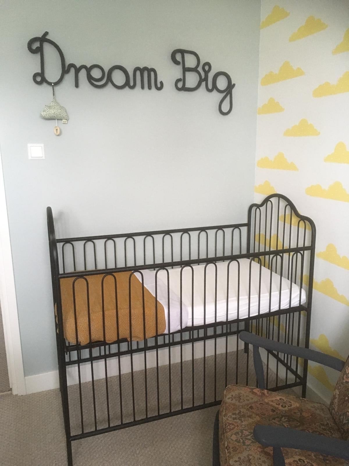 Stalen ledikant 120x60 cm met matras en beschermer, Ophalen, Gebruikt, Ledikant