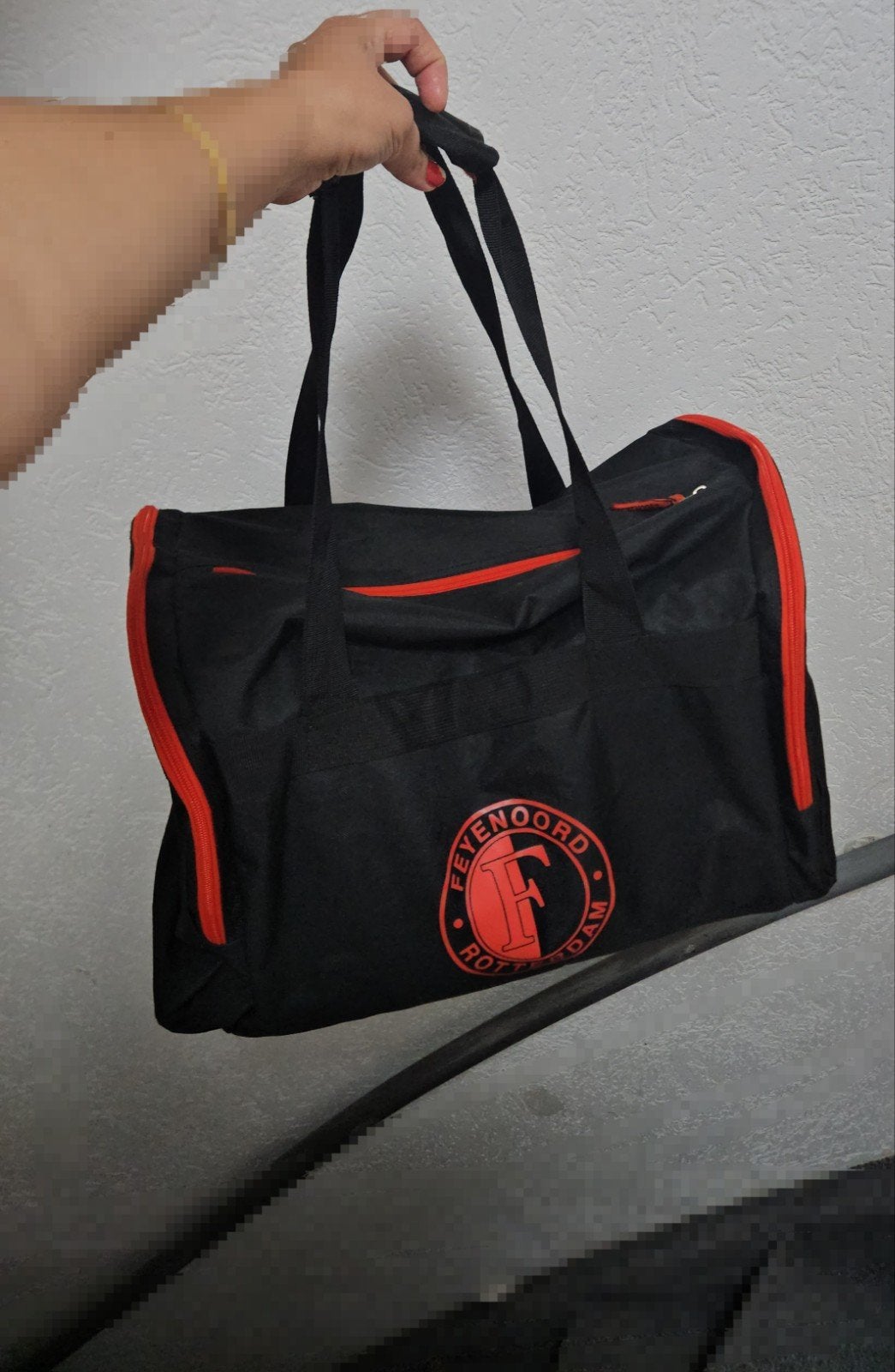 Feyenoord sporttas - Zwart met rood logo, Ophalen of Verzenden, Gebruikt, Unisex volwassen