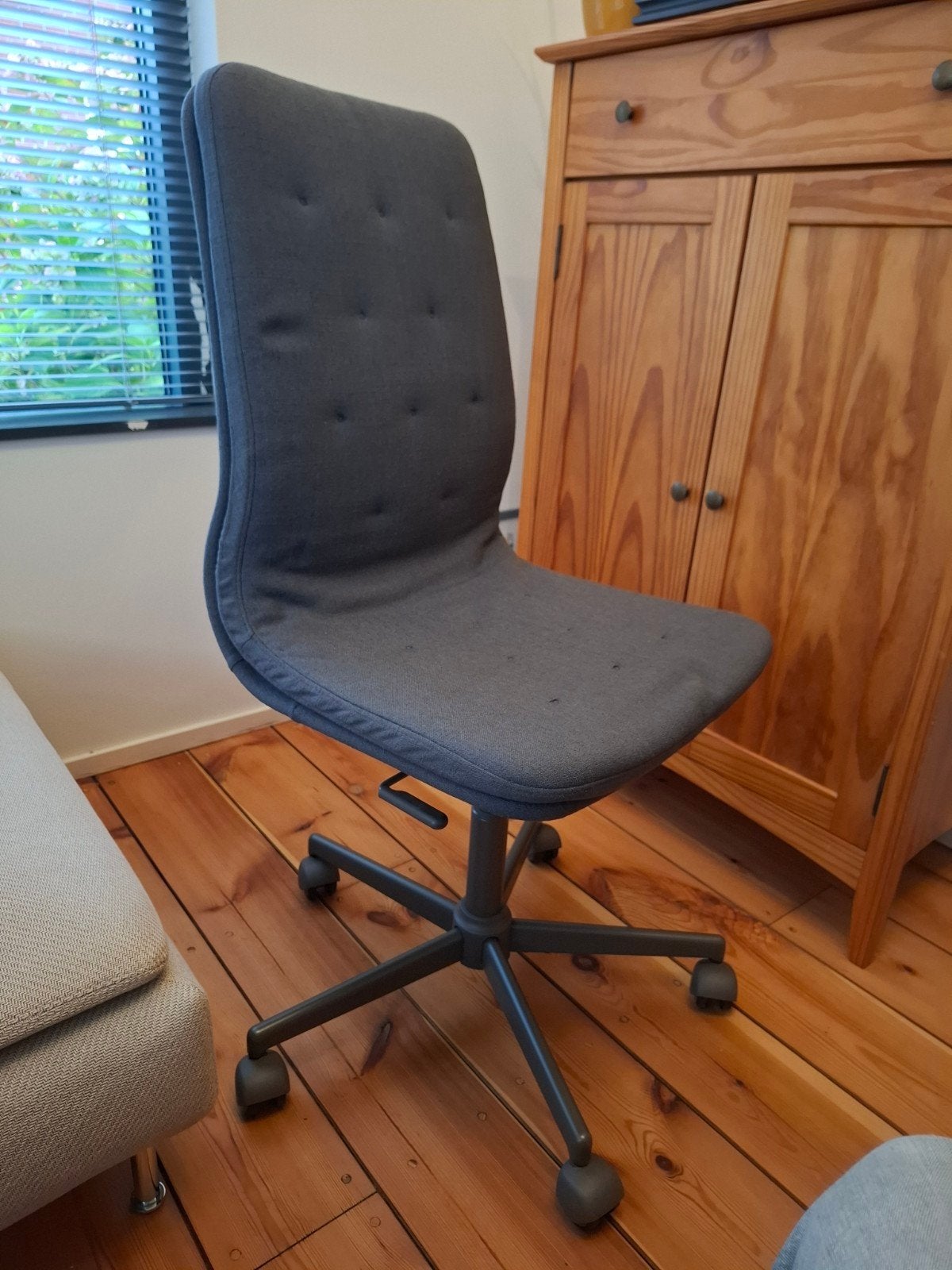 IKEA LÅNGFJÄLL Vergaderstoel / Bureaustoel - Grijs, Ophalen, Zo goed als nieuw, Grijs, Bureaustoel